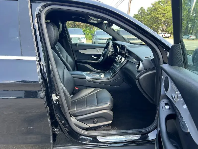 2022 MERCEDES-BENZ GLC 300 4MATIC  
