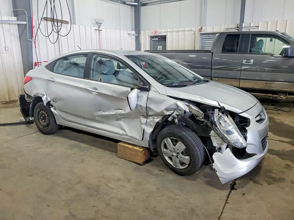 2013 HYUNDAI ACCENT GLS  