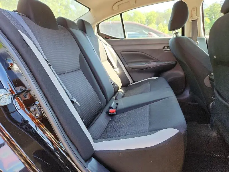 2020 NISSAN VERSA SV  