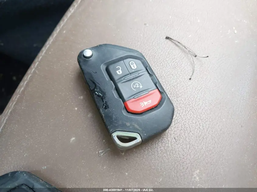 2020 JEEP WRANGLER UNLIMITED SAHARA 4X4