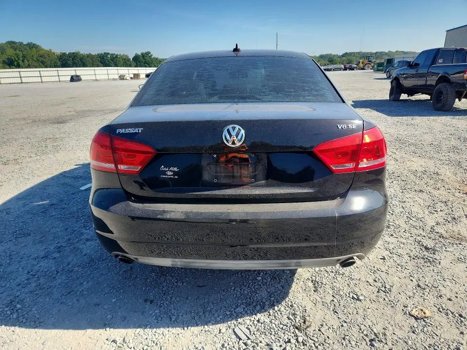 2014 VOLKSWAGEN PASSAT SE  