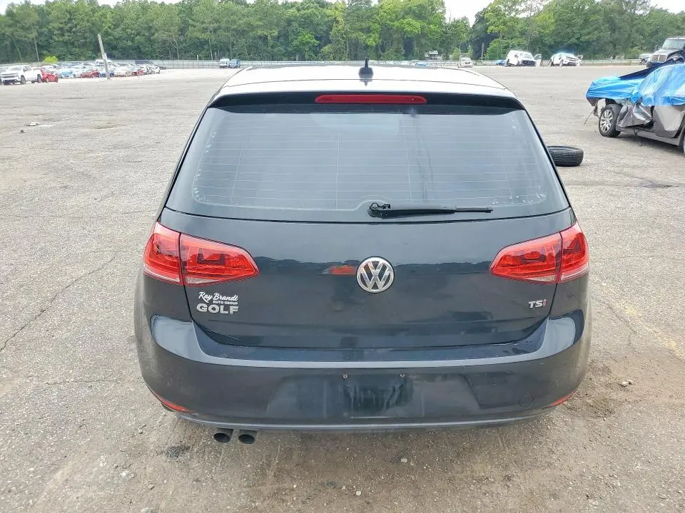 2016 VOLKSWAGEN GOLF S/SE  