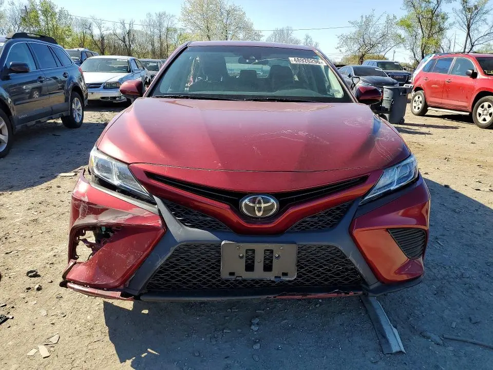 2018 TOYOTA CAMRY SE  