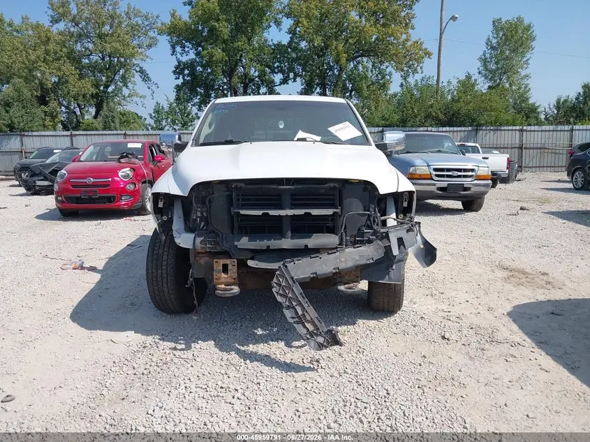 2016 RAM 1500 SLT