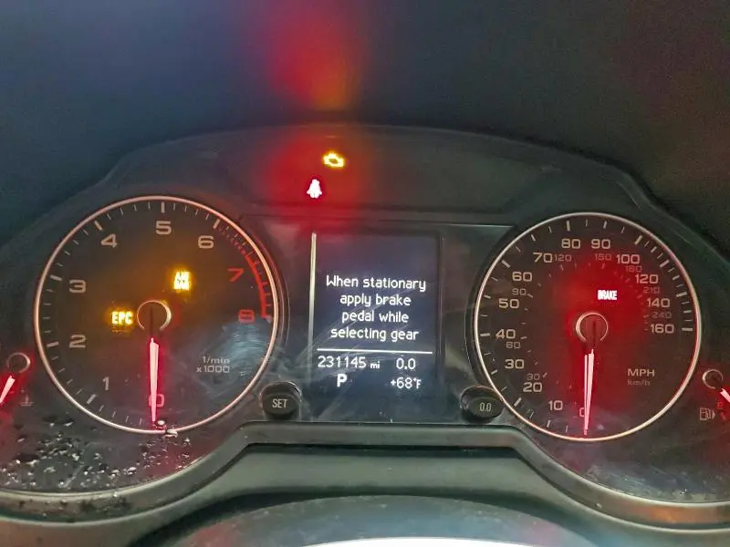 2013 AUDI Q5 PREMIUM  