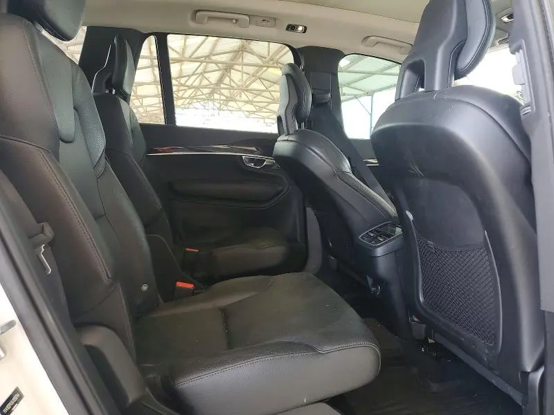 2018 VOLVO XC90 T5  