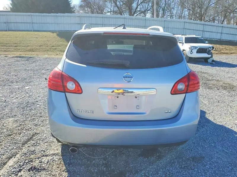 2013 NISSAN ROGUE S  