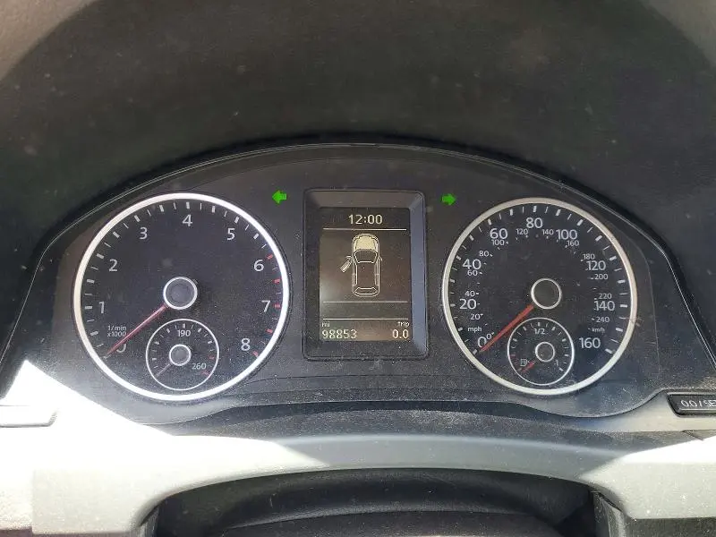 2015 VOLKSWAGEN TIGUAN S  