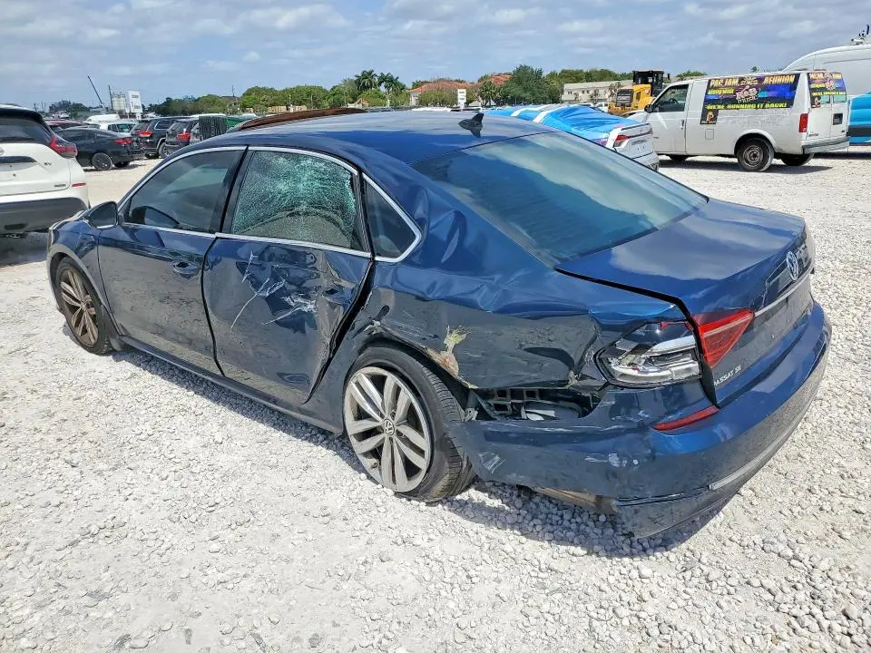 2018 VOLKSWAGEN PASSAT SE  