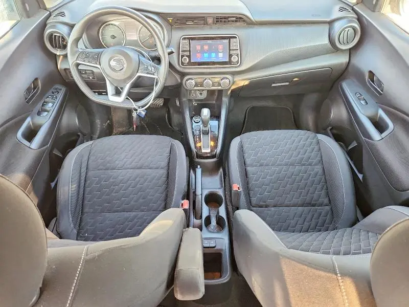 2021 NISSAN KICKS S  