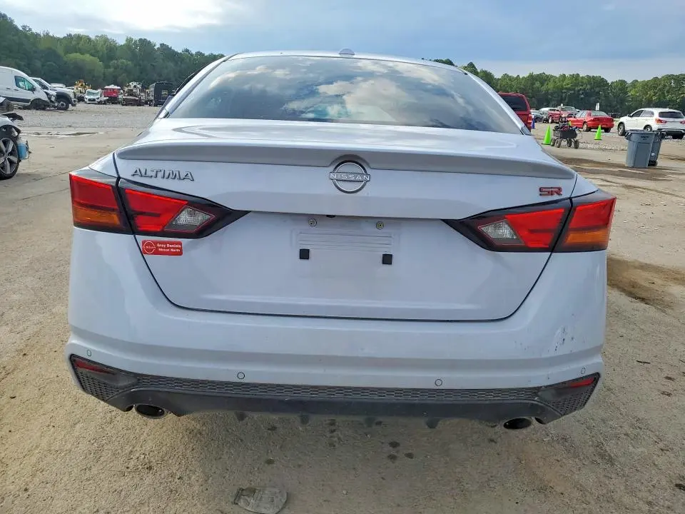 2025 NISSAN ALTIMA SR  