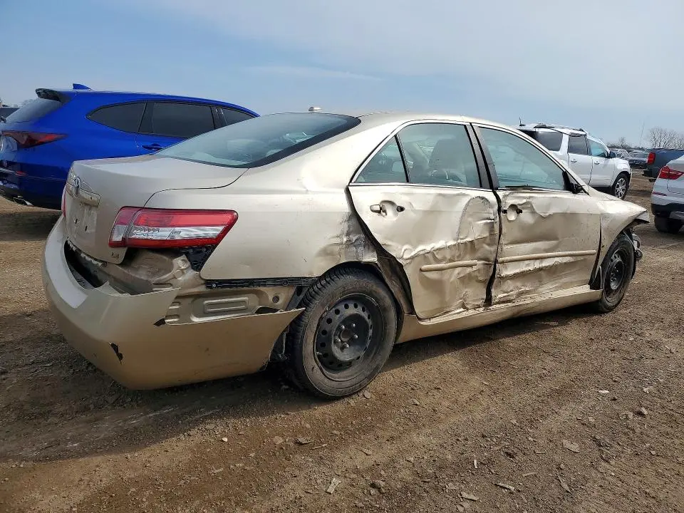 2010 TOYOTA CAMRY LE  