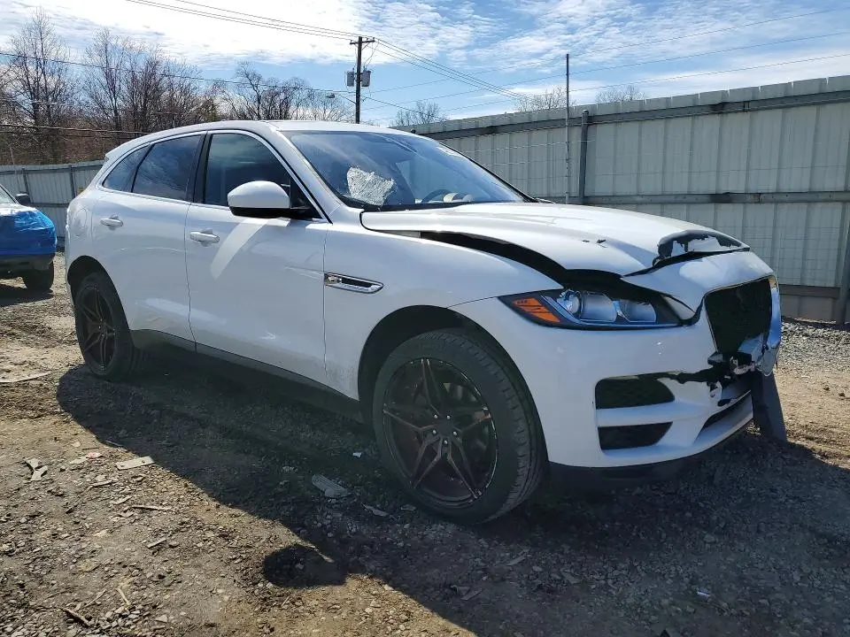 2019 JAGUAR F-PACE   