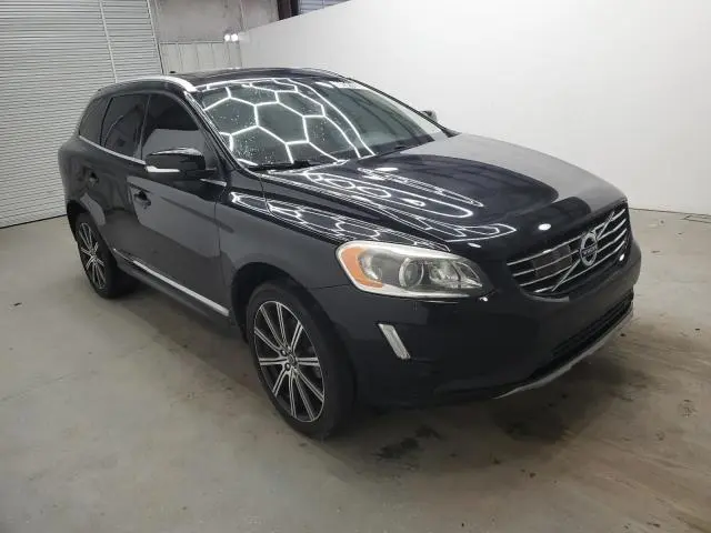 2016 VOLVO XC60 T5 PLATINUM  