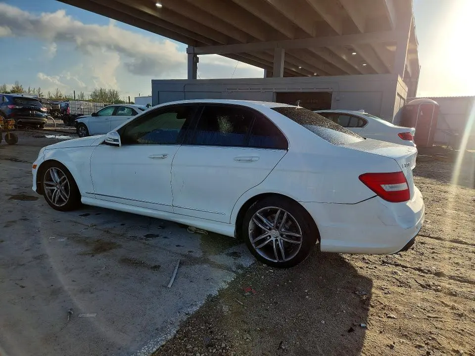 2013 MERCEDES-BENZ C 300 4MATIC  