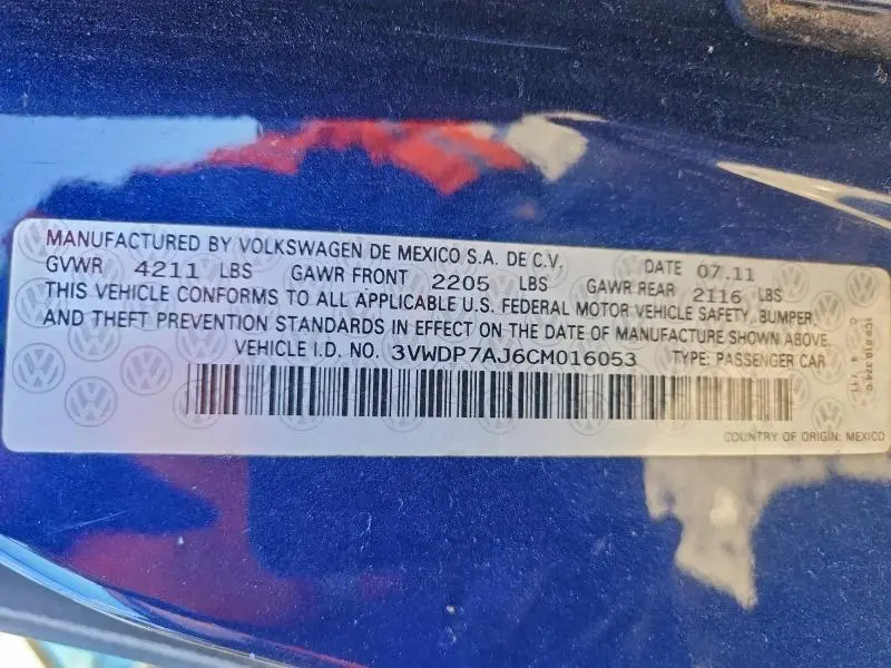 2012 VOLKSWAGEN JETTA SE  