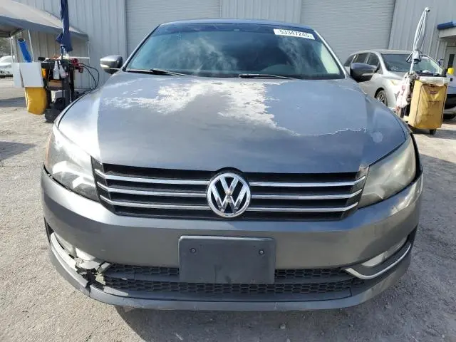 2015 VOLKSWAGEN PASSAT SE  