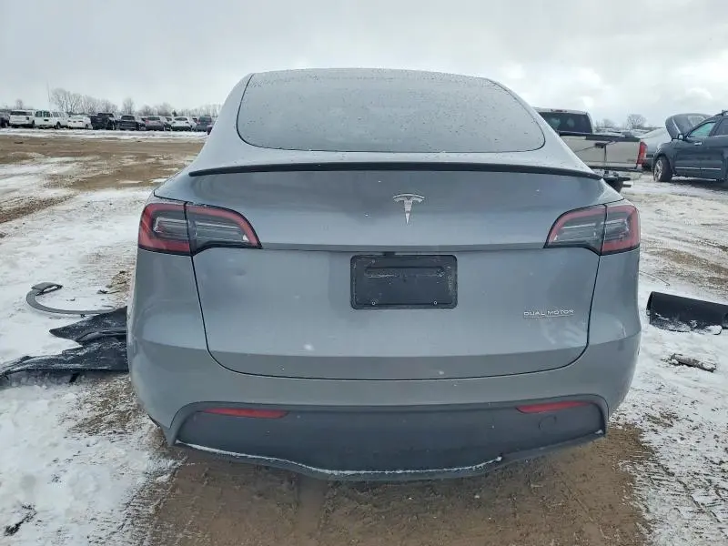 2024 TESLA MODEL Y   
