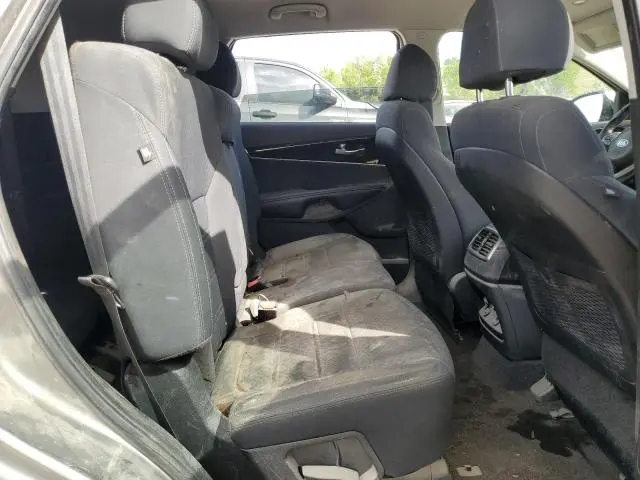 2018 KIA SORENTO LX  