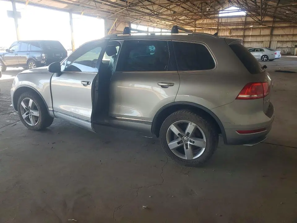 2011 VOLKSWAGEN TOUAREG HYBRID  