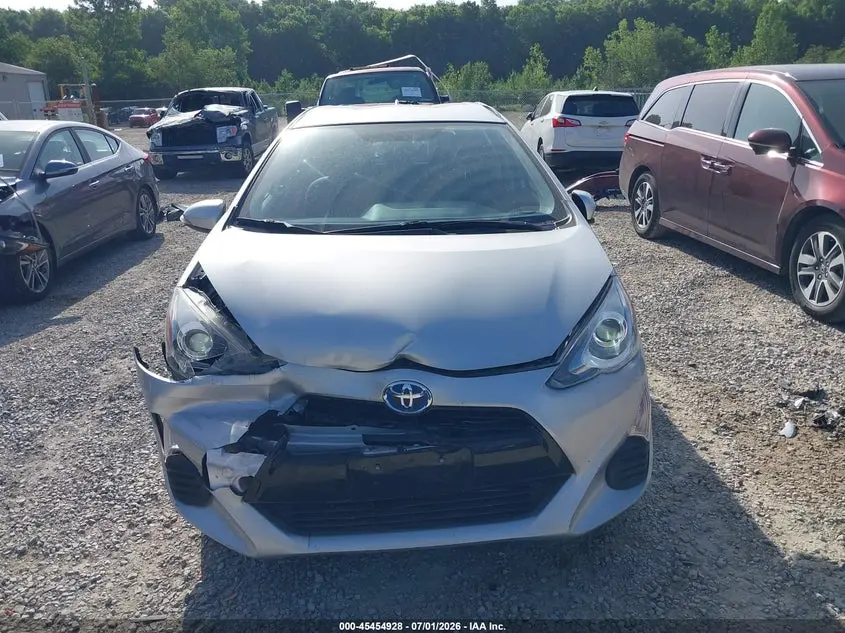 2016 TOYOTA PRIUS C TWO