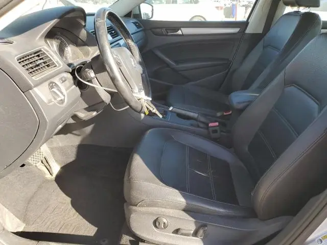 2014 VOLKSWAGEN PASSAT S  