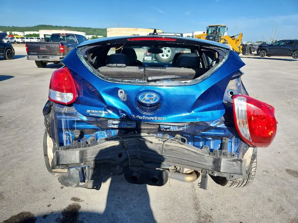 2016 HYUNDAI VELOSTER BASE  