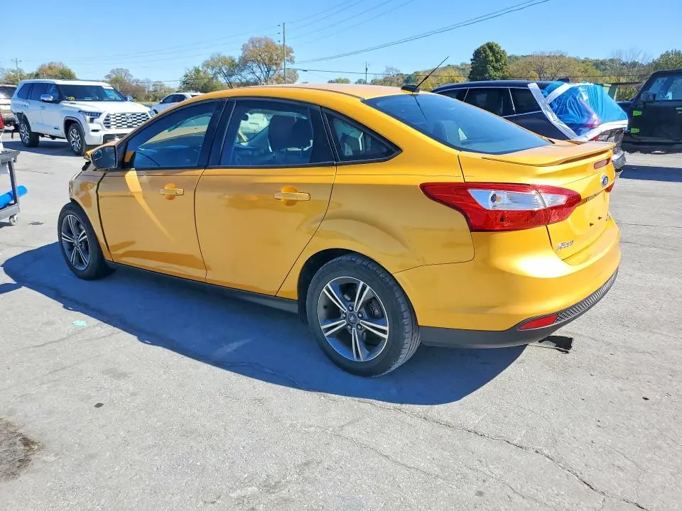 2012 FORD FOCUS SE  
