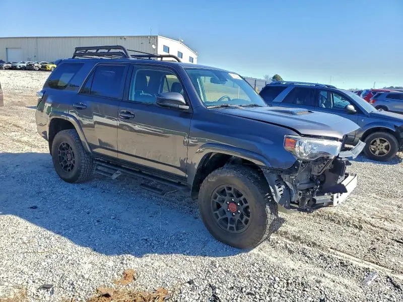 2022 TOYOTA 4RUNNER SR5 PREMIUM  