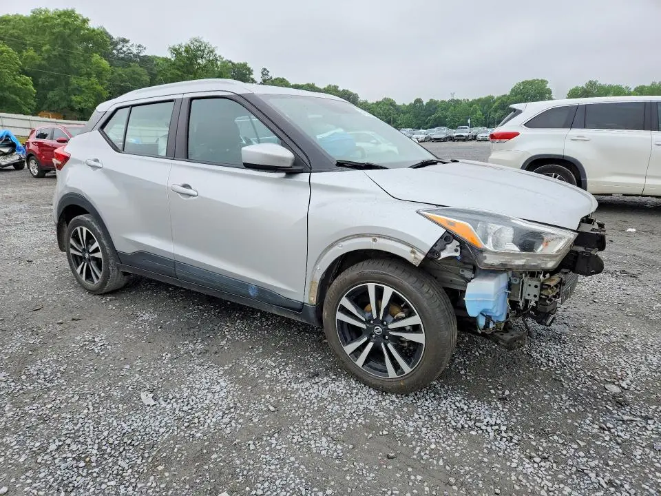 2018 NISSAN KICKS SV  