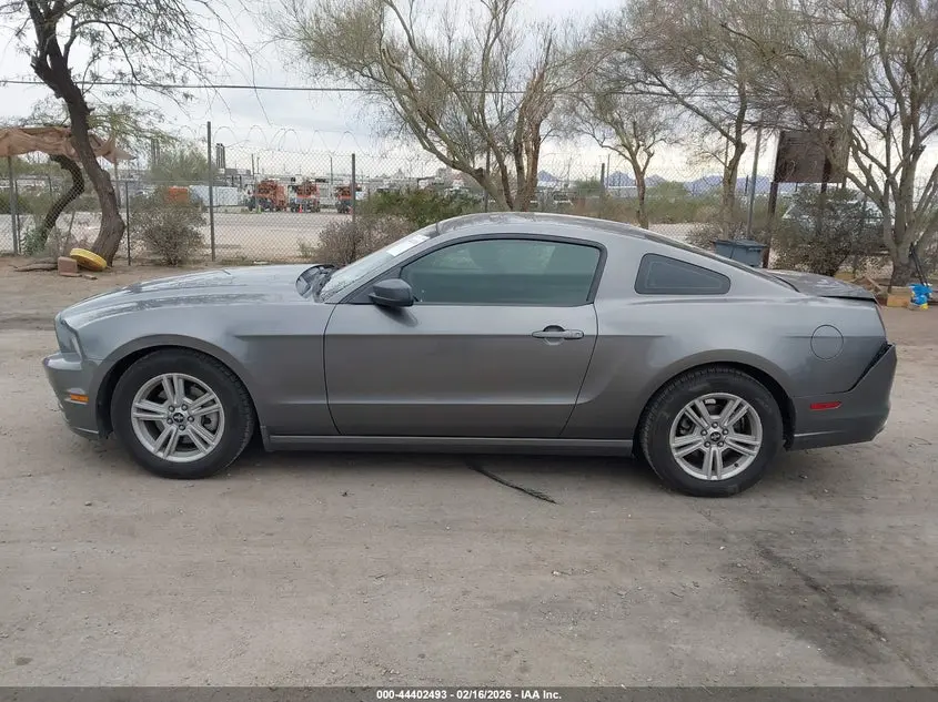 2014 FORD MUSTANG V6