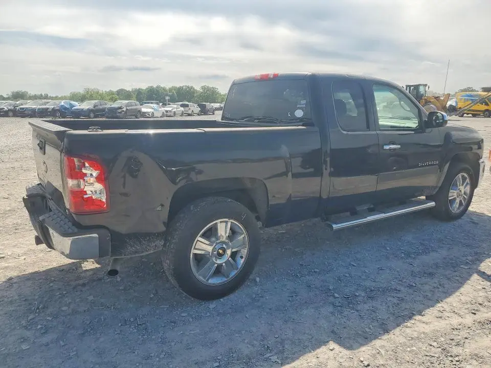 2013 CHEVROLET SILVERADO C1500 LT  