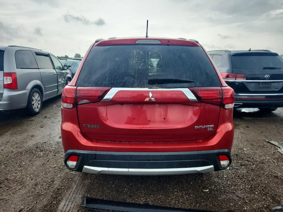 2016 MITSUBISHI OUTLANDER SE  