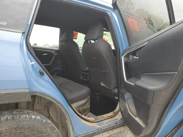 2023 TOYOTA RAV4 SE  