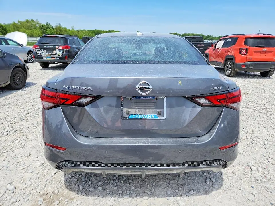 2022 NISSAN SENTRA SV  