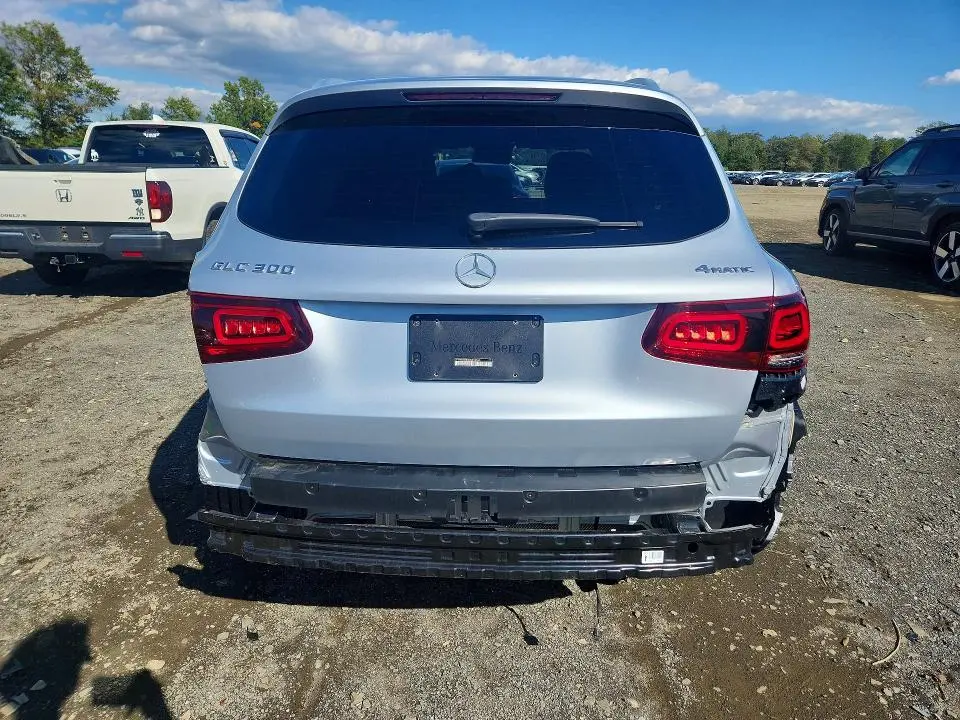 2022 MERCEDES-BENZ GLC 300 4MATIC  