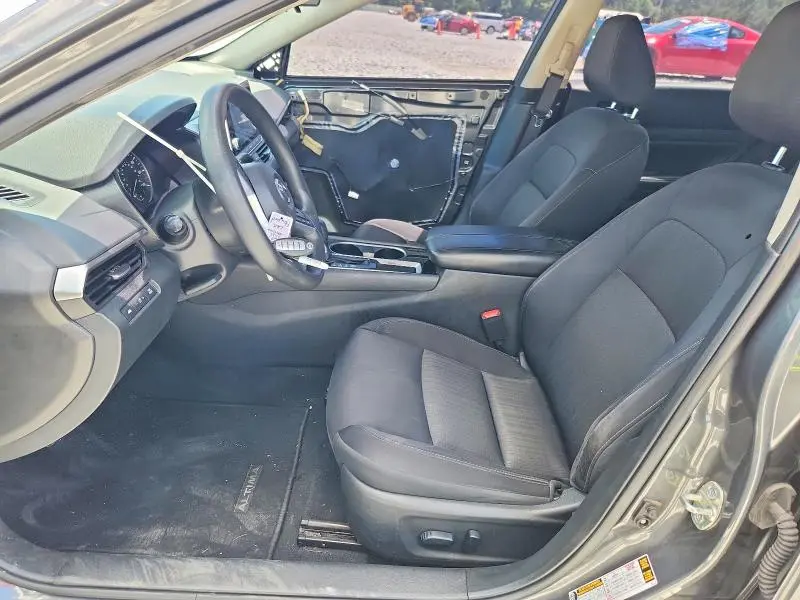 2021 NISSAN ALTIMA SV  
