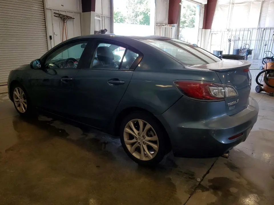2011 MAZDA 3 S  