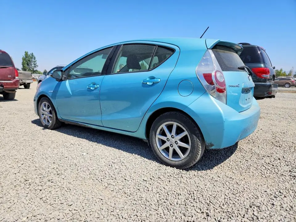 2013 TOYOTA PRIUS C THREE  
