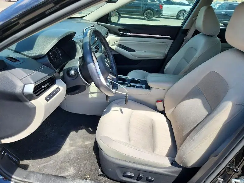 2019 NISSAN ALTIMA SV  