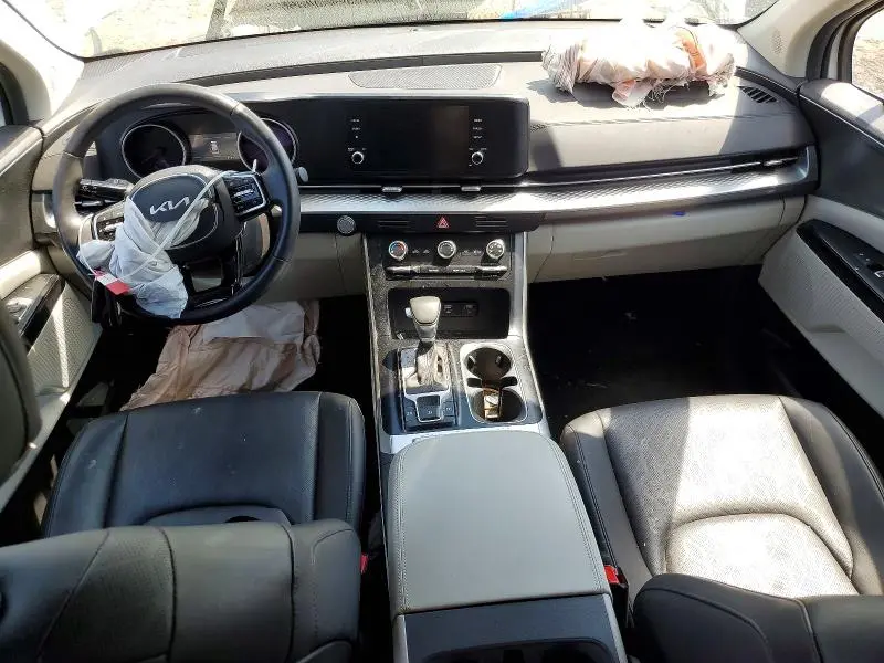2024 KIA CARNIVAL LX  