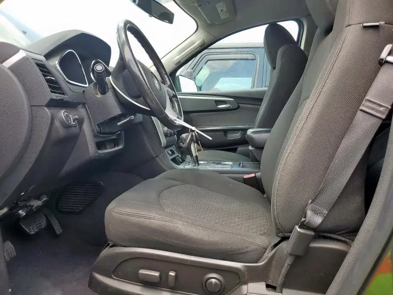 2012 CHEVROLET TRAVERSE LT  