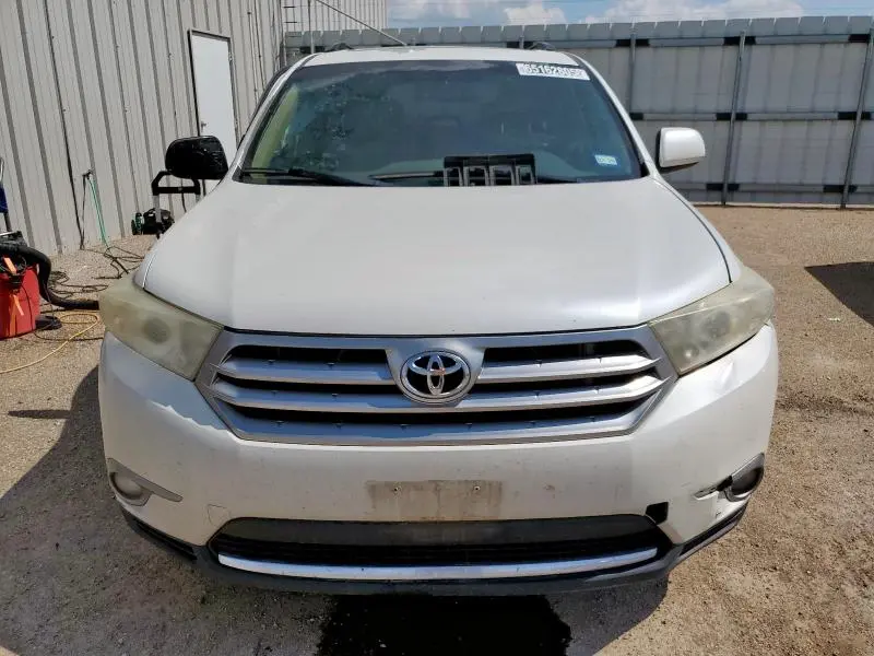 2013 TOYOTA HIGHLANDER BASE