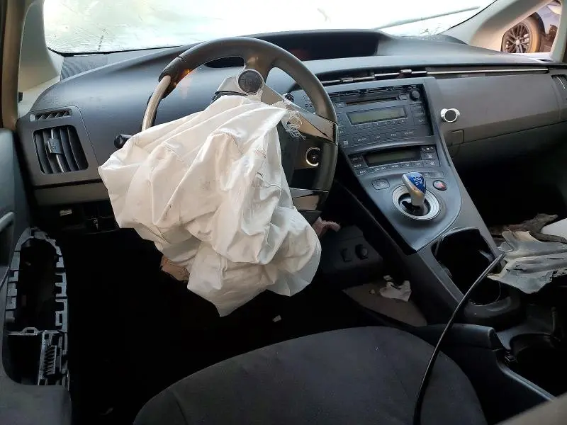 2011 TOYOTA PRIUS THREE  
