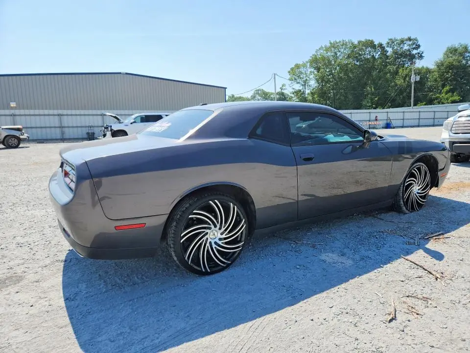 2015 DODGE CHALLENGER SXT  