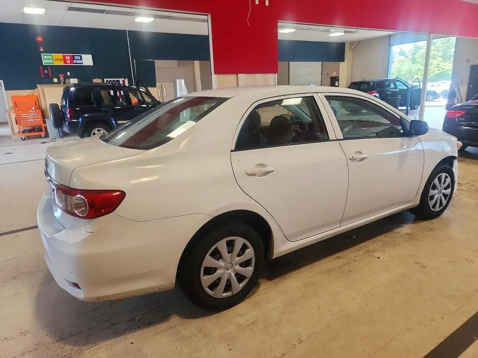2011 TOYOTA COROLLA BASE  