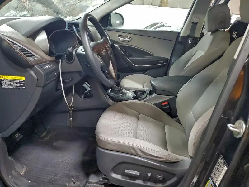 2018 HYUNDAI SANTA FE SE  