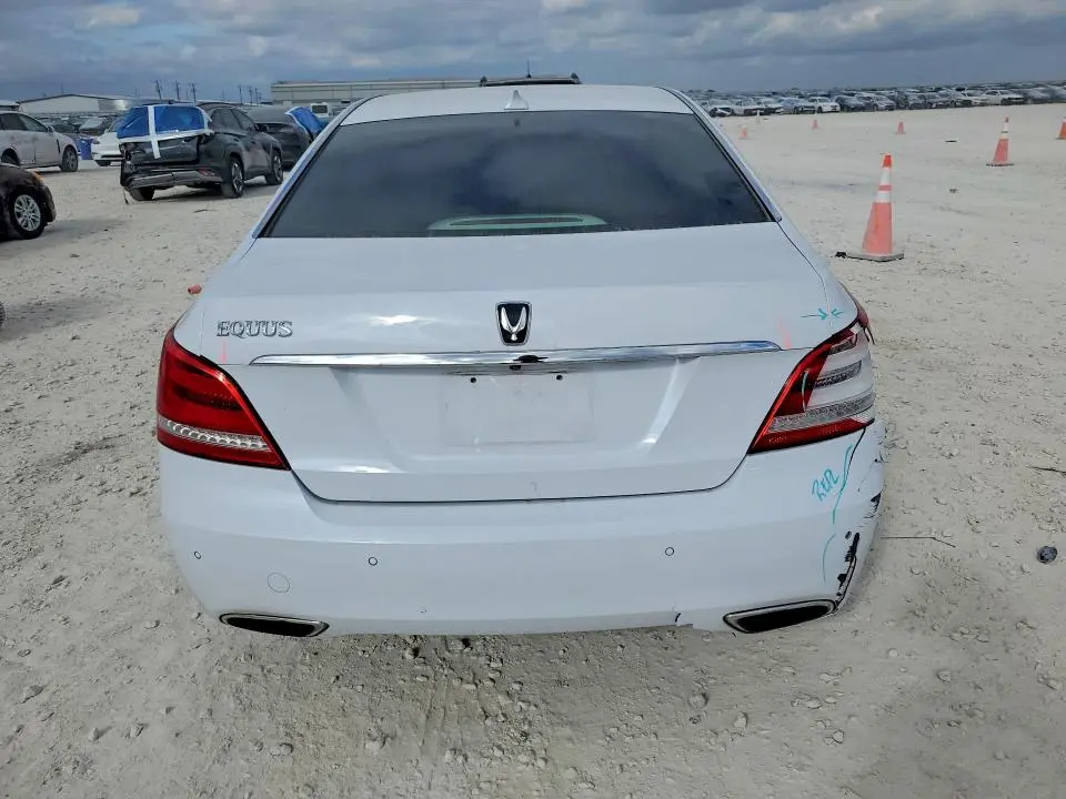 2015 HYUNDAI EQUUS SIGNATURE  