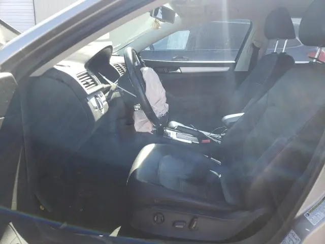 2012 VOLKSWAGEN PASSAT SE  