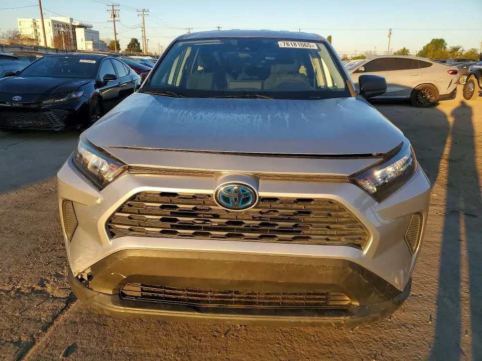 2022 TOYOTA RAV4 LE  